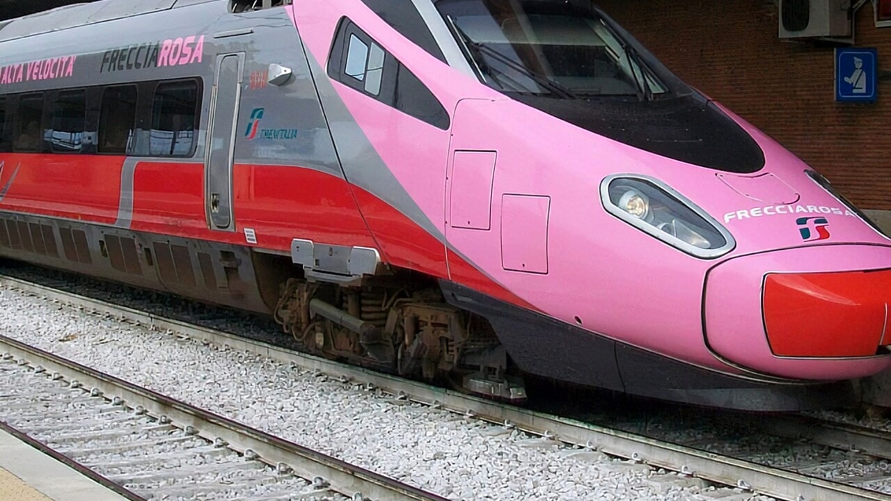 FrecciaRosa,la prevenzione dei tumori corre sul treno CagliariSassari