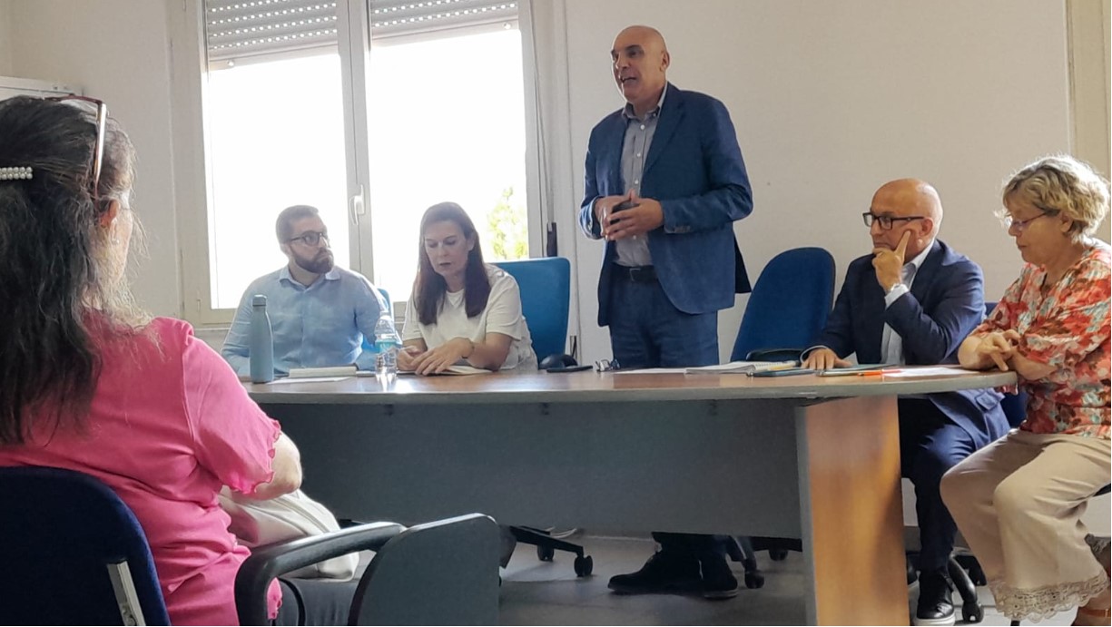 Stabilizzati i 27 OSS: da oggi lavoreranno negli ospedali aziendali Stabilizzati i 27 OSS: da oggi lavoreranno negli ospedali aziendali
